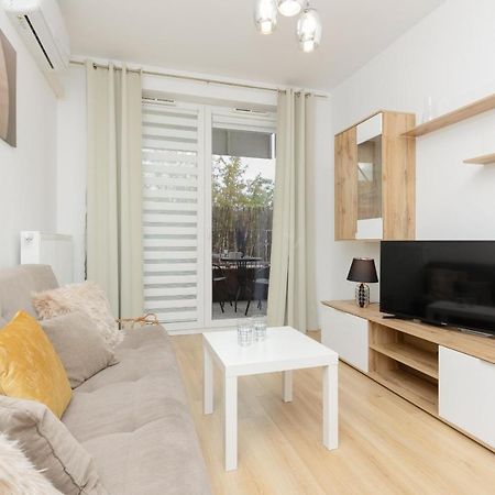 Apartment With Ac Warsaw Mokotow Business Centre By Noclegi Renters Exterior foto