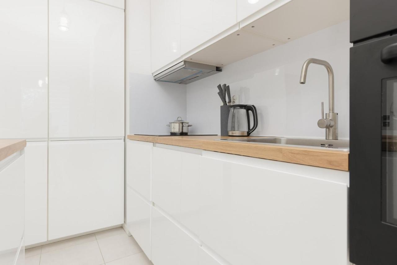 Apartment With Ac Warsaw Mokotow Business Centre By Noclegi Renters Exterior foto