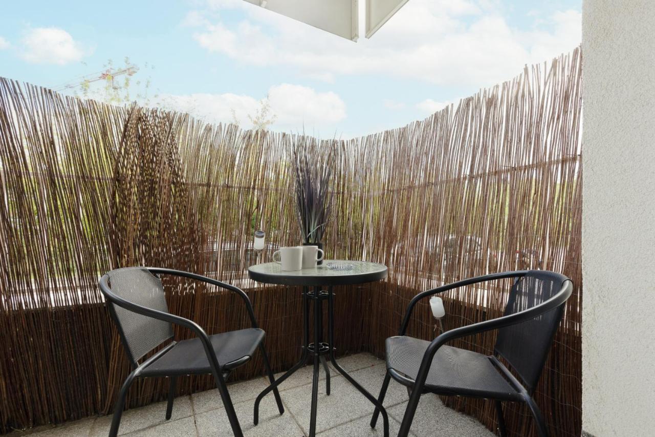 Apartment With Ac Warsaw Mokotow Business Centre By Noclegi Renters Exterior foto